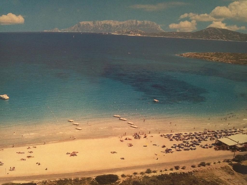 Hotel Abbaruja Olbia Buitenkant foto