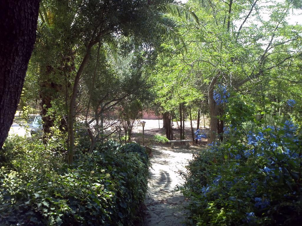 Hotel Abbaruja Olbia Buitenkant foto